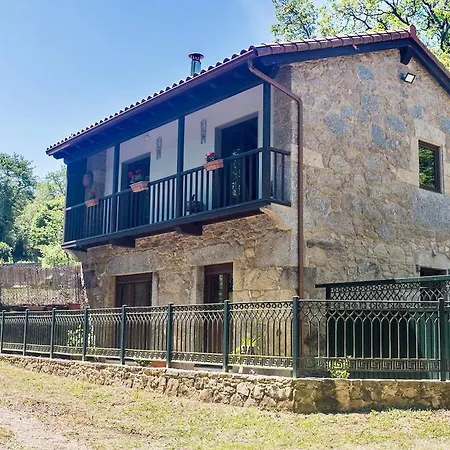 Casa de Férias Casa Do Vigairo, En Plena Ribeira Sacra *